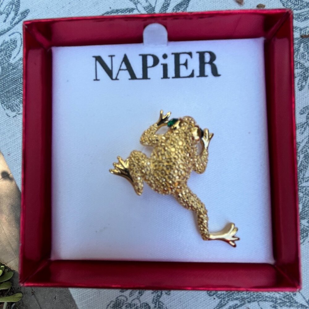 Napier Vintage  Frog Brooch